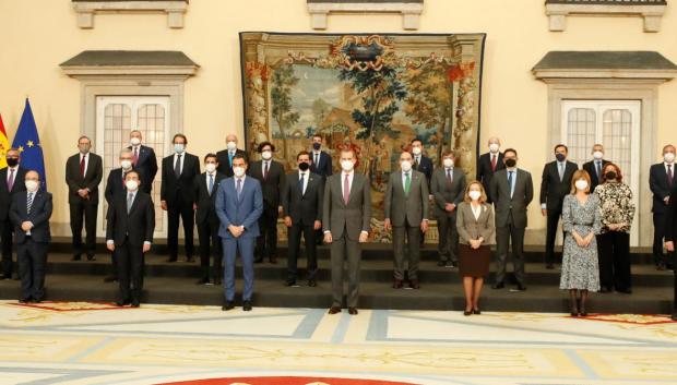Uno de los últimos actos donde se pudo ver juntos al Rey y Sánchez fue con motivo de la reunión del Patronato de la Fundación Carolina, en el Palacio de El Pardo de Madrid