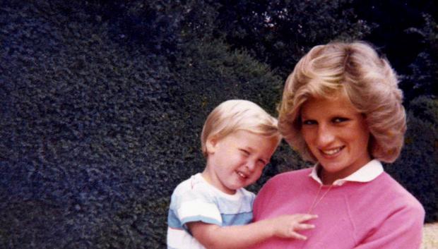Diana de Gales junto a su hijo, Guillermo