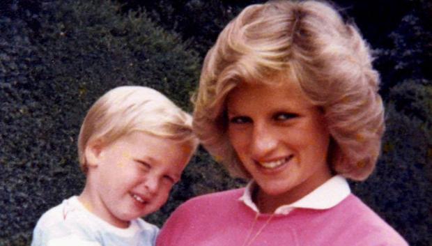 Diana de Gales junto a su hijo, Guillermo