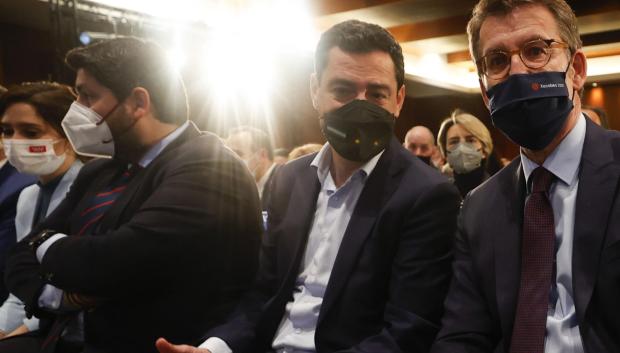 Alberto Núñez Feijóo y Juanma Moreno