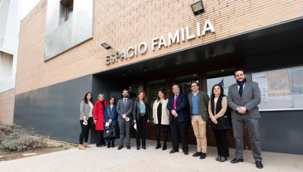 La alcaldesa de Pozuelo, Susana Pérez Quislant, ha inaugurado el centro Espacio Familia