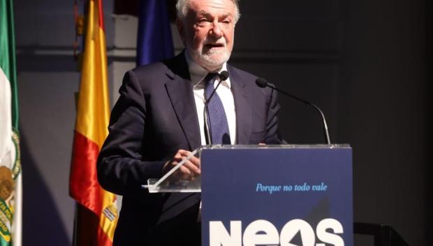 Jaime Mayor Oreja, en el acto de presentación de NEOS en Sevilla