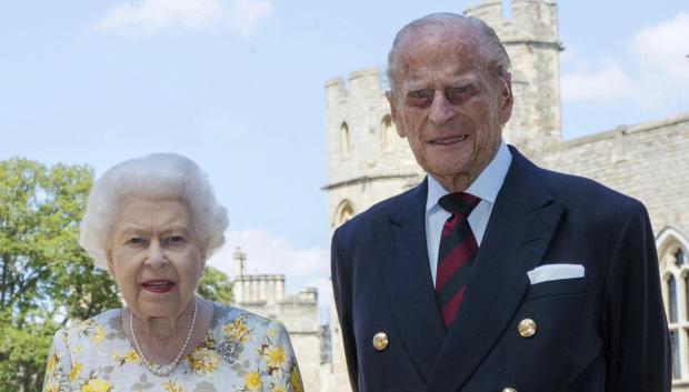 La Reina Isabel II y el Príncipe Felipe de Edimburgo, en Windsor, en junio de 2020