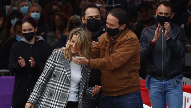 Pablo Iglesias y Yolanda Díaz en un acto de campaña de Unidas Podemos