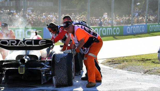 Verstappen suma dos abandonos y una victoria en tres carreras