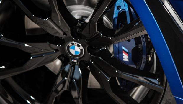 El BMW X7 es uno de los únicos modelos del mercado con llantas de 23 pulgadas.