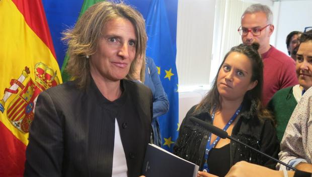 La ministra, Teresa Ribera, después de anunciar el acuerdo con Margrethe Vestager