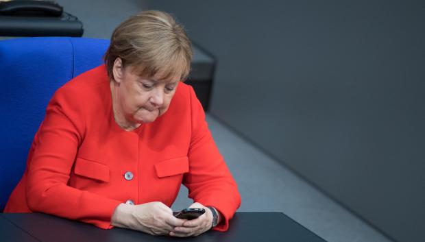Merkel fue adicta al móvil, su último modelo fue el Z10