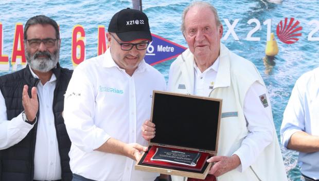 Don Juan Carlos ganó el pasado domingo el Trofeo Viajes InterRías de Sanxenxo