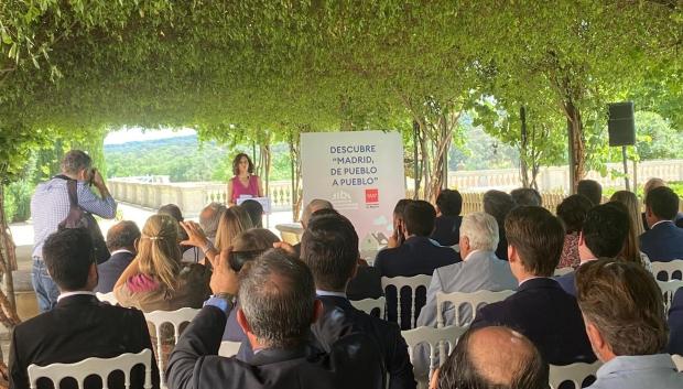 La presidenta de la Comunidad de Madrid, Isabel Díaz Ayuso, presenta el proyecto 'Madrid, de pueblo a pueblo'