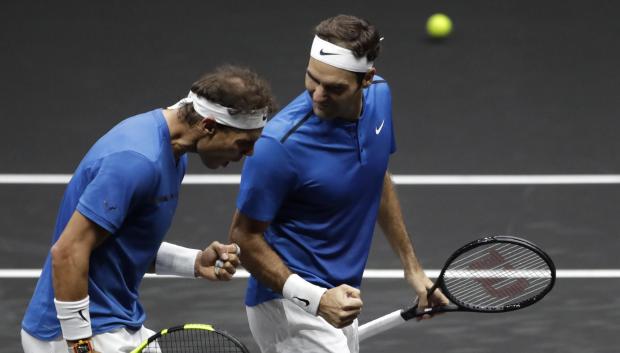 Nadal y Federer en 2017 en un partido de dobles de la Laver Cup