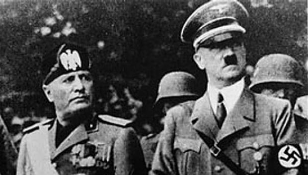 Benito Mussolini (izquierda) y Adolf Hitler (derecha), líderes de la Italia fascista y de la Alemania nazi respectivamente (foto de 1937)