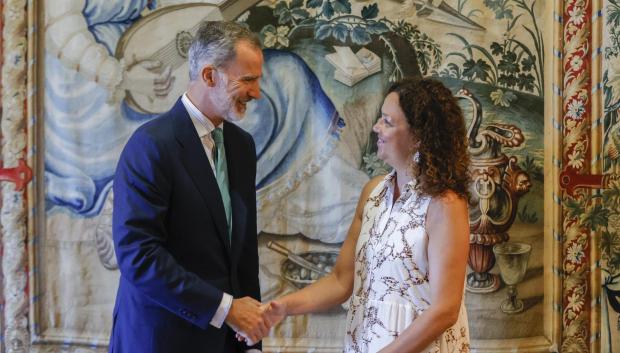 El rey Felipe VI recibe a Catalina Cladera, presidenta del Consell de Mallorca