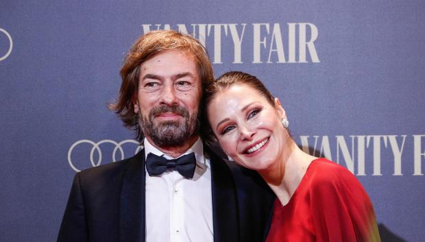 Esther Doña and Santiago Pedraz at photocall for Vanity Fair Personality of Year Awards 2019 in Madridon Tuesday, 30 November 2021.
