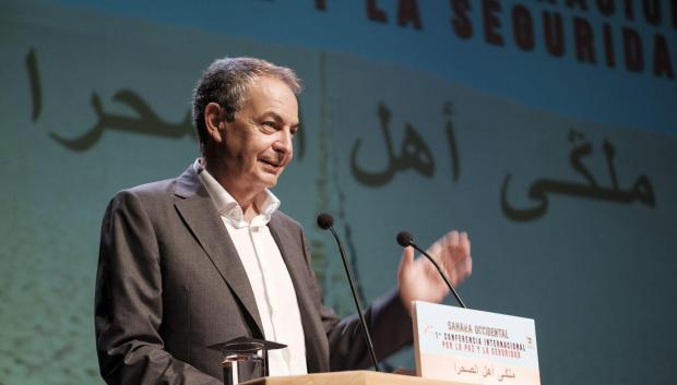 El ex presidente del Gobierno, José Luis Rodríguez Zapatero, durante la conferencia sobre el Sáhara.