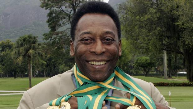 Pelé es todo un héroe en Brasil y considerado por muchos como el mejor futbolista de la historia