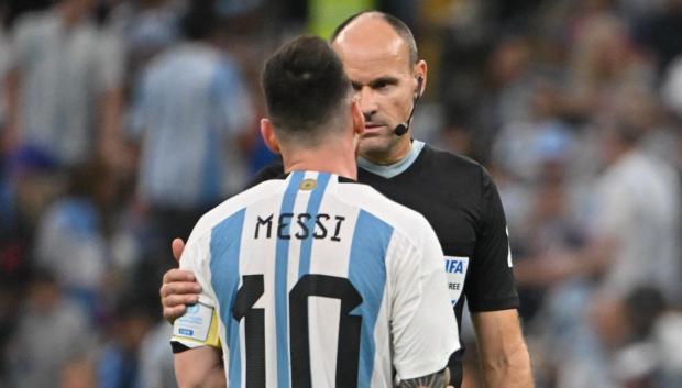 A Leo Messi nunca le gustó el arbitraje de Mateu Lahoz en su etapa en España