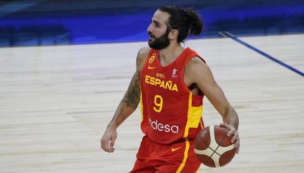 Spain's Ricky Rubio (9) plays against the United States during the second half of an exhibition basketball game in preparation for the Olympics, Sunday, July 18, 2021, in Las Vegas.  *** Local Caption *** .
