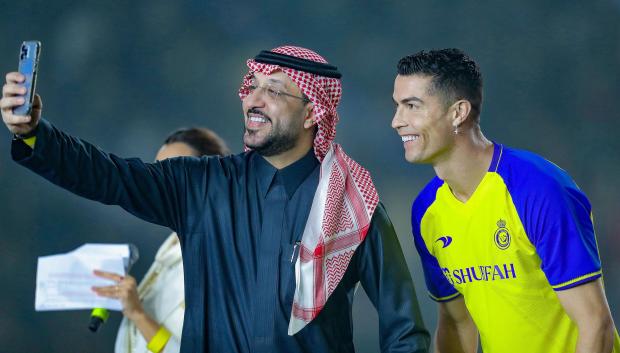 Soccerplayer Cristiano Ronaldo presentation as new Al Nassr FC player on January 03, 2023 in Riyadh, Saudi Arabia.
En la foto selfie