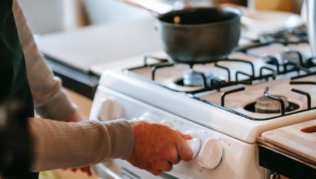Las cocinas de gas natural, poco seguras para la salud y el clima, según un  estudio - Información