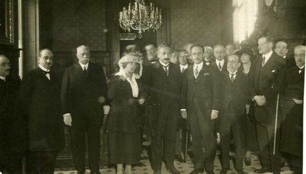 Recepción de honor a Albert Einstein en el Ayuntamiento de Barcelona, el 27 de febrero de 1923
