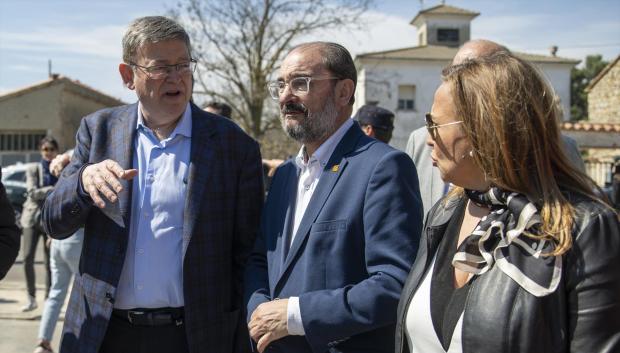 El presidente de la Generalitat valenciana, Ximo Puig y el presidente de Aragón, Javier Lambán