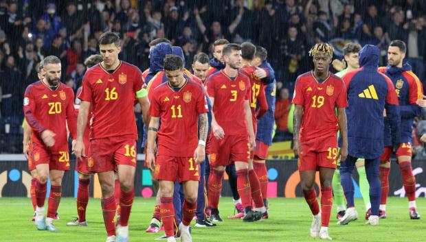 La selección española tras caer derrotada ante Escocia