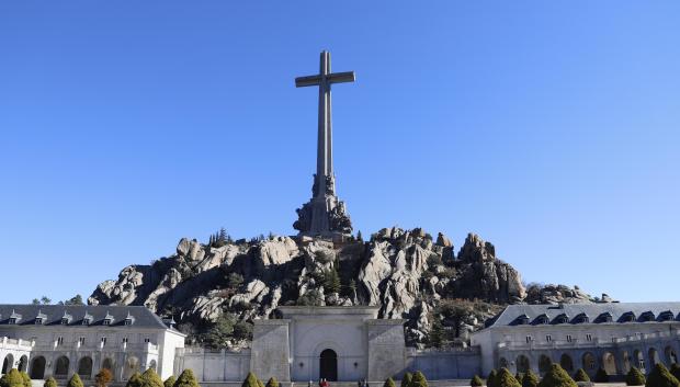 El Valle de los Caídos cierra por «obras» horas después de anunciar la exhumación de Primo de Rivera