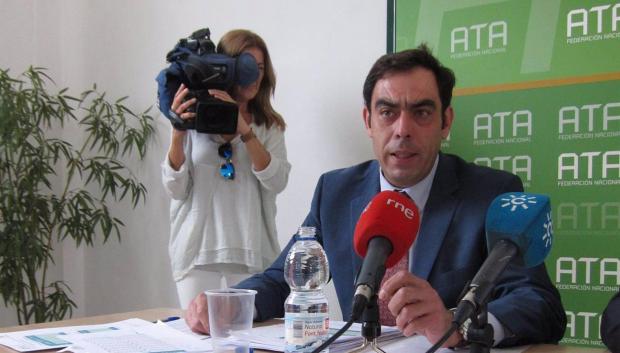 El presidente de ATA-Andalucía, Rafael Amor, en una imagen de archivo
