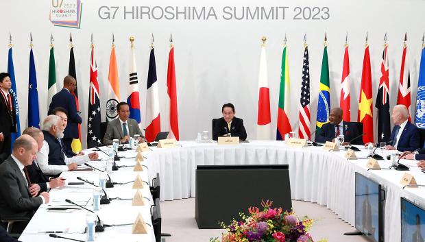 El primer ministro japonés, Fumio Kishida preside la reunión de líderes del G7 en Hiroshima