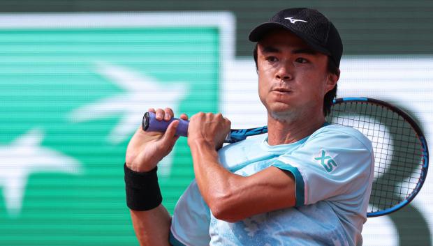 Taro Daniel, el japonés 'español' al que se ha medido Alcaraz en Roland Garros