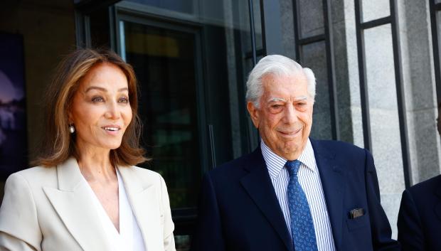 Isabel Preysler and Vargas Llosa during a TeatroReal event in Madrid on May 18, 2022.