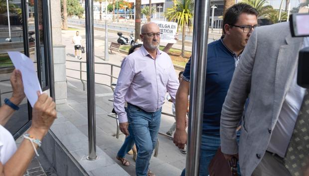 El exdiputado del PSOE Juan Bernardo Fuentes Curbelo, alias 'Tito Berni',