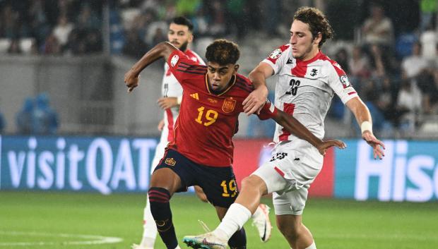 Lamine Yamal, con 16 años, se convierte en el más joven en debutar con España: y además marcó gol