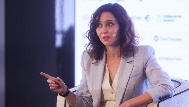 Ayuso avisa que el «relato de ETA» va ganando y exige al Gobierno que deje de instigar a Madrid con la luz