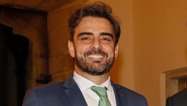 Diego Calvo, vicepresidente primero y consejero de Presidencia, Justicia y Deportes y Raúl Delgado, vicepresidente de GEE