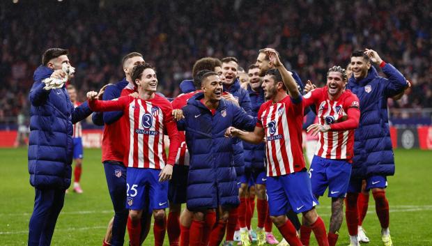 La euforia de los jugadores del Atlético de Madrid tras la clasificación en Copa del Rey