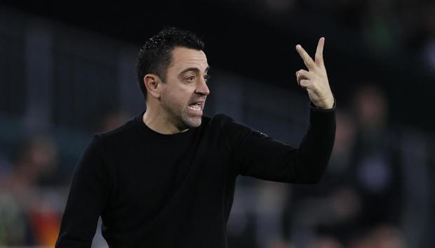 Xavi Hernández, entrenador del Barça, durante el partido de este domingo ante el Betis