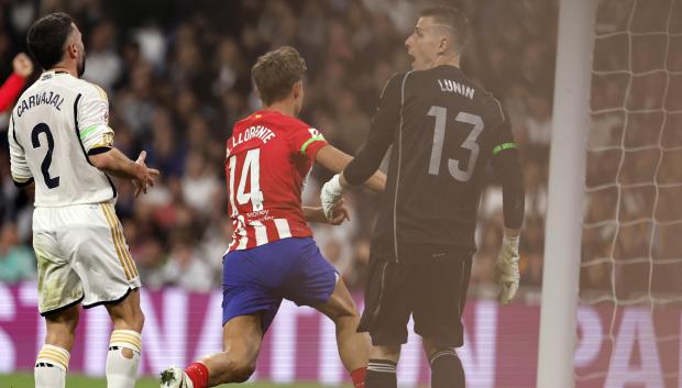 El momento del gol de Marcos Llorente en el minuto 93 en el Bernabéu.