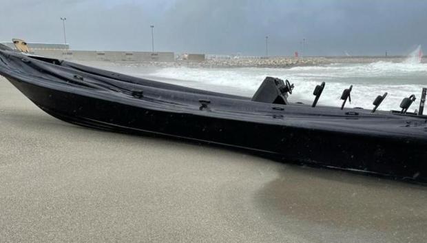 Narcolancha incautada por la Guardia Civil en Cádiz