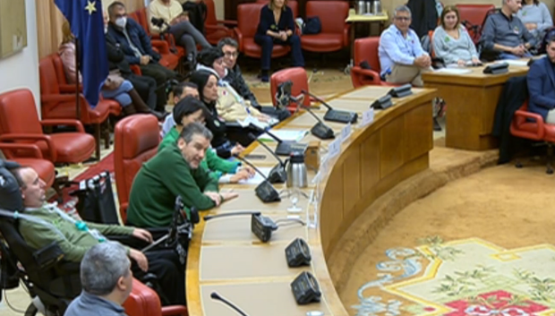 Unzué y los enfermos de ELA, en el Congreso