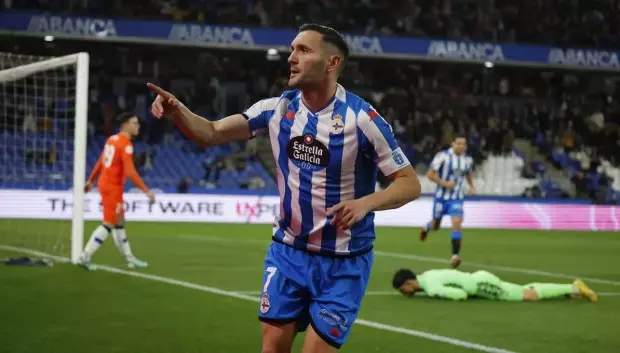 Lucas Pérez es la estrella y capitán de este equipo
