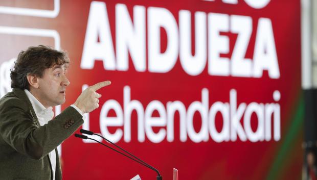 Eneko Andueza, este sábado en el homenaje a José Luis Rodríguez Zapatero en Bilbao