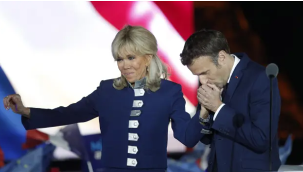 Emmanuel Macron y su esposa Brigitte