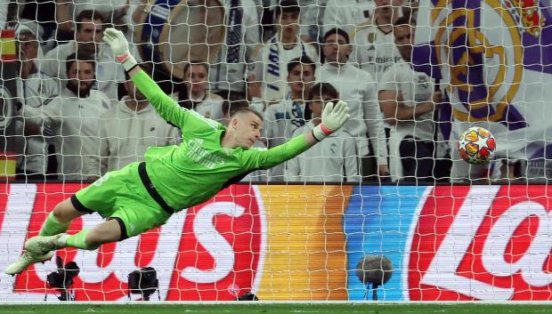 Lunin está cubriendo bien la baja de Courtois