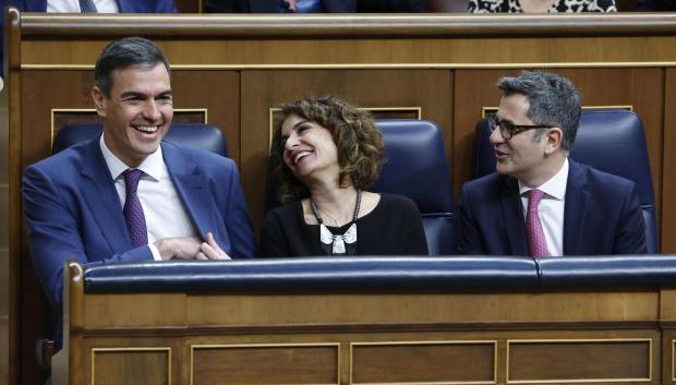 Sánchez, Montero y Bolaños, tras el debate de la amnistía