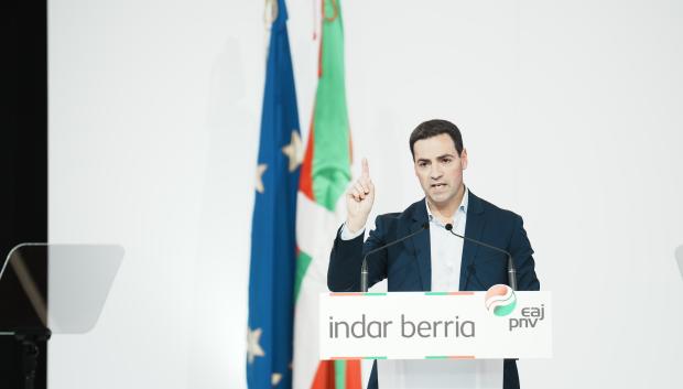 El candidato del PNV a Lehendakari, Imanol Pradales, ha adquirido una actitud más independentista