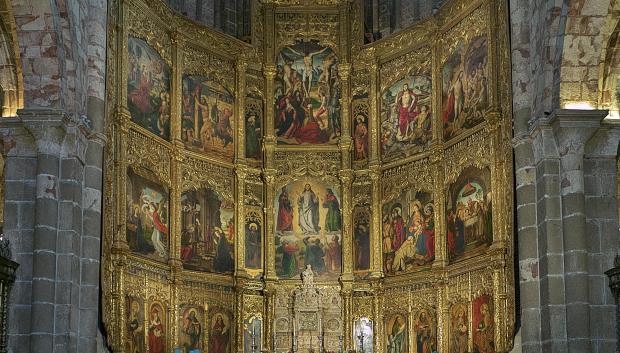 Retablo mayor de la catedral de Ávila. 1512. Representación de la vida de Jesucristo, coronado por el calvario y presidido en el centro por la transfiguración.