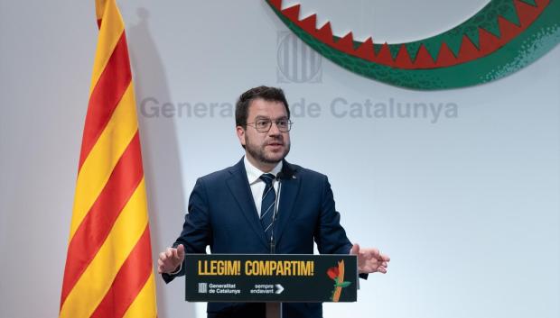 El presidente de la Generalitat, Pere Aragonès, interviene durante el Pròleg de Sant Jordi, en el Palau de la Generalitat