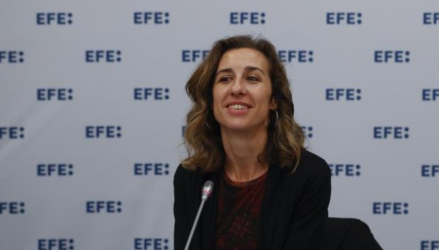La candidata de la CUP, Laia Estrada, en la sede de EFE.